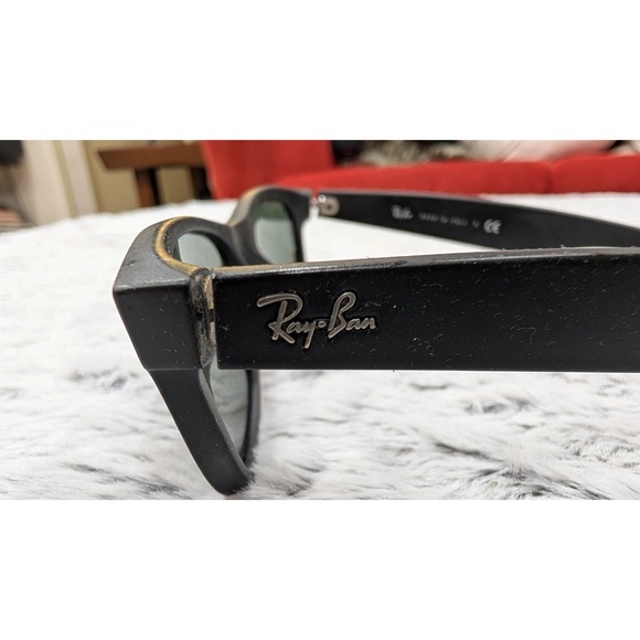 Ray-Ban RB 2132 New Wayfarer Black-Crystal Black Sunglasses - IC 18 - Picture 4 of 6
